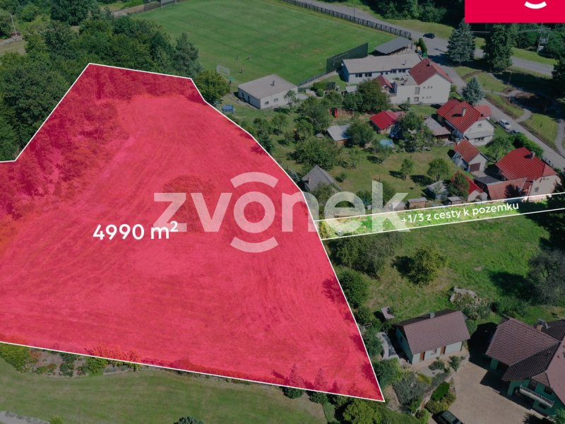 Investujte do budoucna: krásná louka 4 990 m² v Březůvkách s výhledem, přístupem a potenciálem růstu hodnoty!