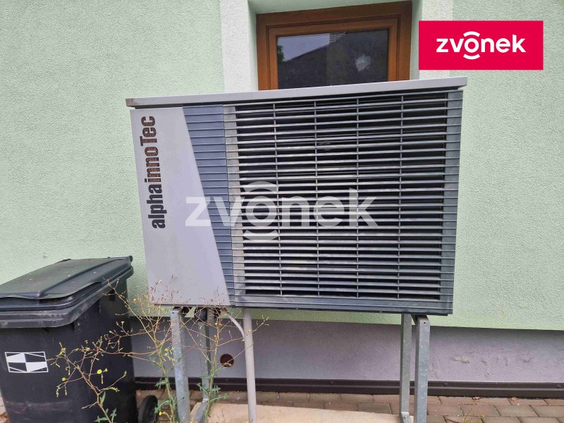 Pronájem pekárny s cukrářskou výrobou a prodejnou v Kudlovicích - Dolina.