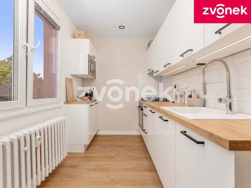 Prodej bytu 2+1 po rekonstrukci, Zlín – ul. Dukelská