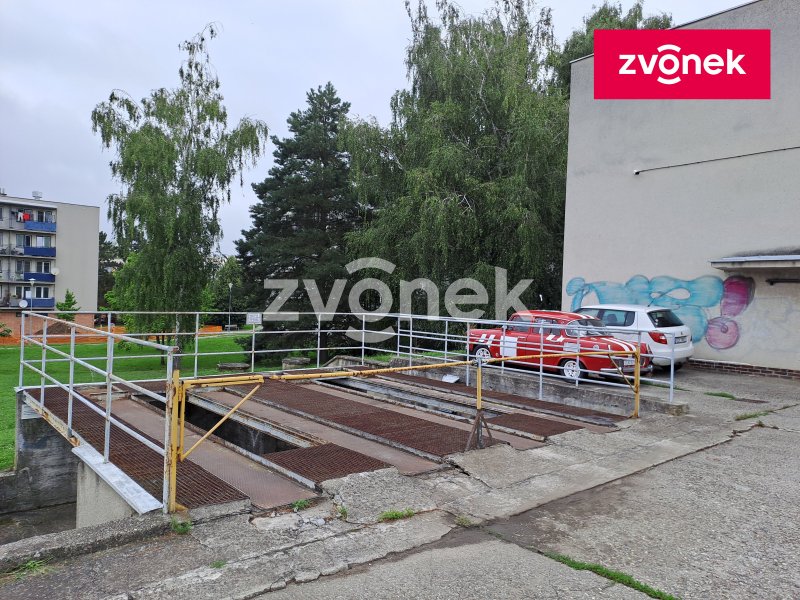Garáž k pronájmu Zlín - Malenovice