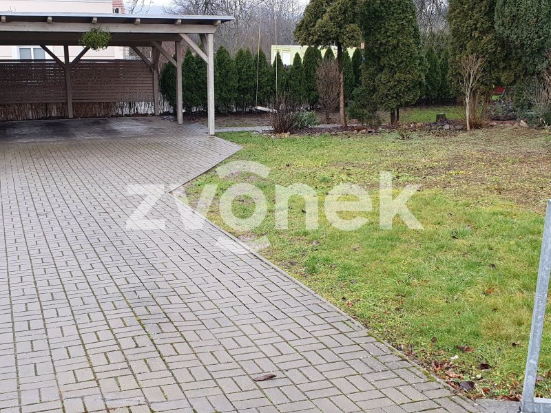 1/2 rodinného domu se zahradou Zlín - Kostelec