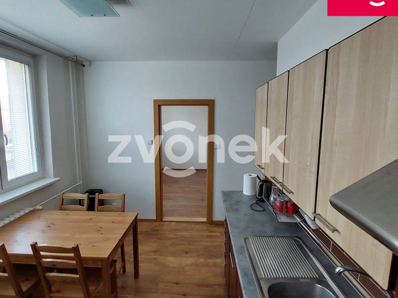 Pronájem bytu 3+1 Zlín, Vršava