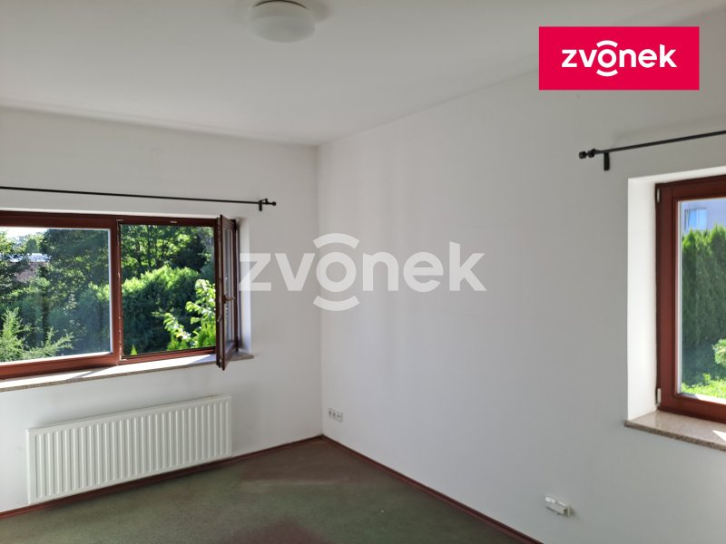 Pronájem bytu s garáží a zahradou