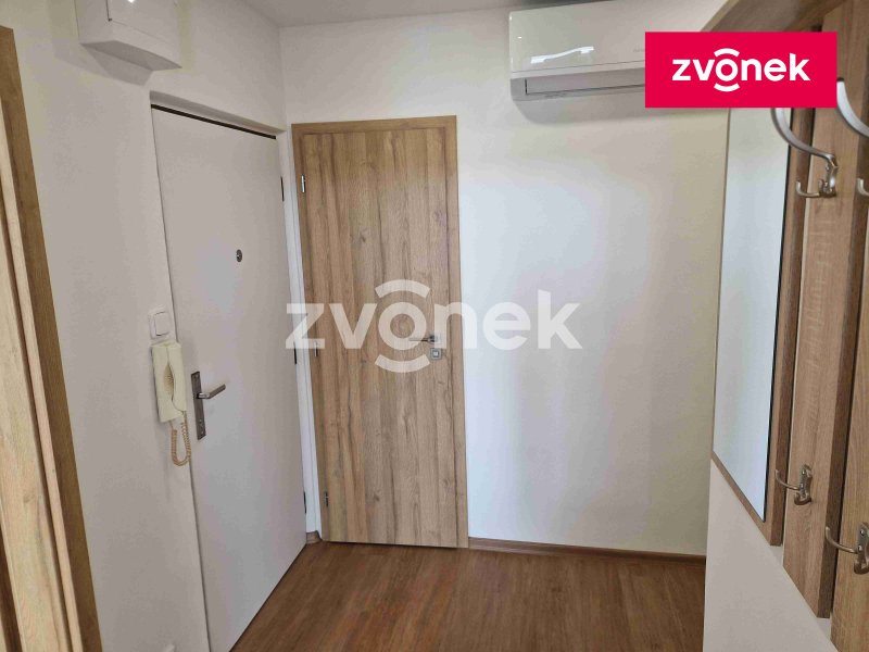 Pronájem bytu 2+1 po celkové rekonstrukci v blízkosti centra Uh.Hradiště.