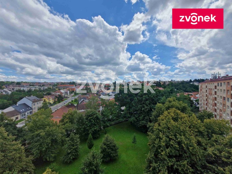 Pronájem bytu 2+1 po celkové rekonstrukci v blízkosti centra Uh.Hradiště.