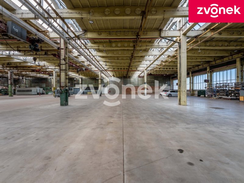 Pronájem výrobní haly 2800 m², Holešov