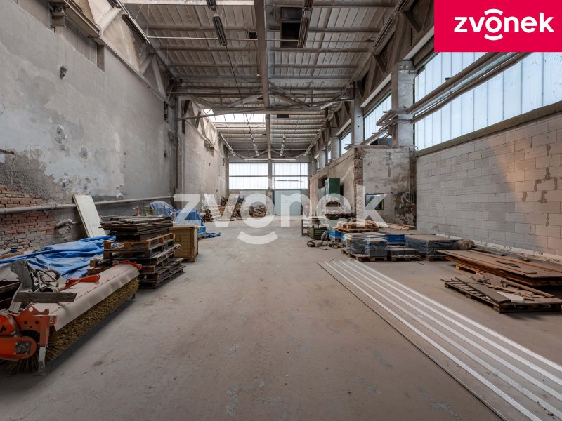 Pronájem výrobní haly 472 m², Holešov
