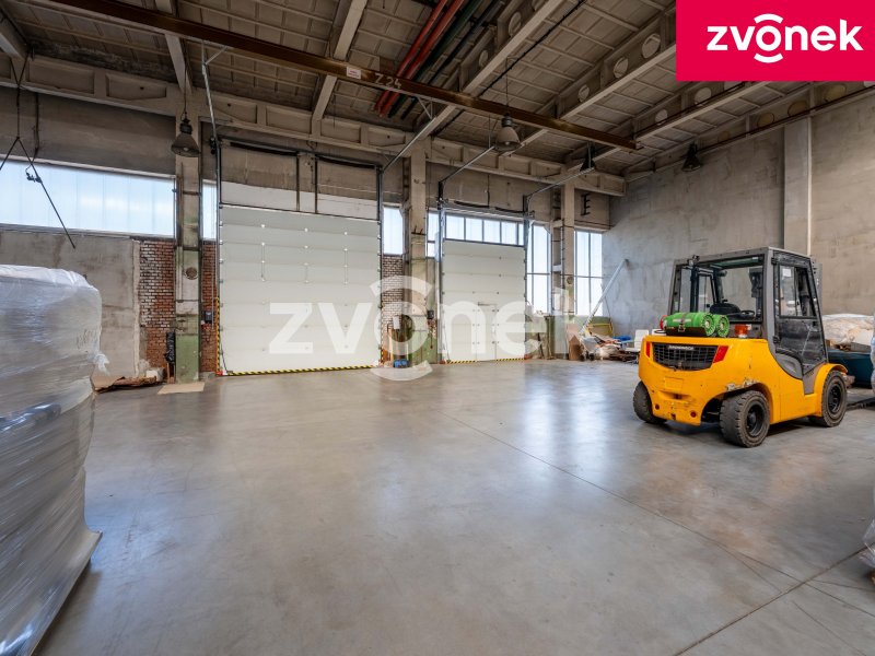 Pronájem výrobní haly 1080 m², Holešov