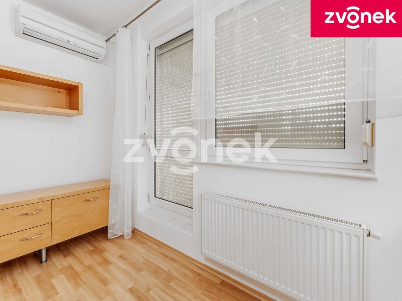 3+kk Otrokovice - Trávníky, ul. SNP, balkon