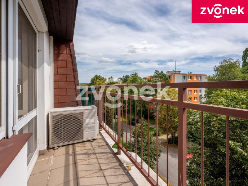 3+kk Otrokovice - Trávníky, ul. SNP, balkon
