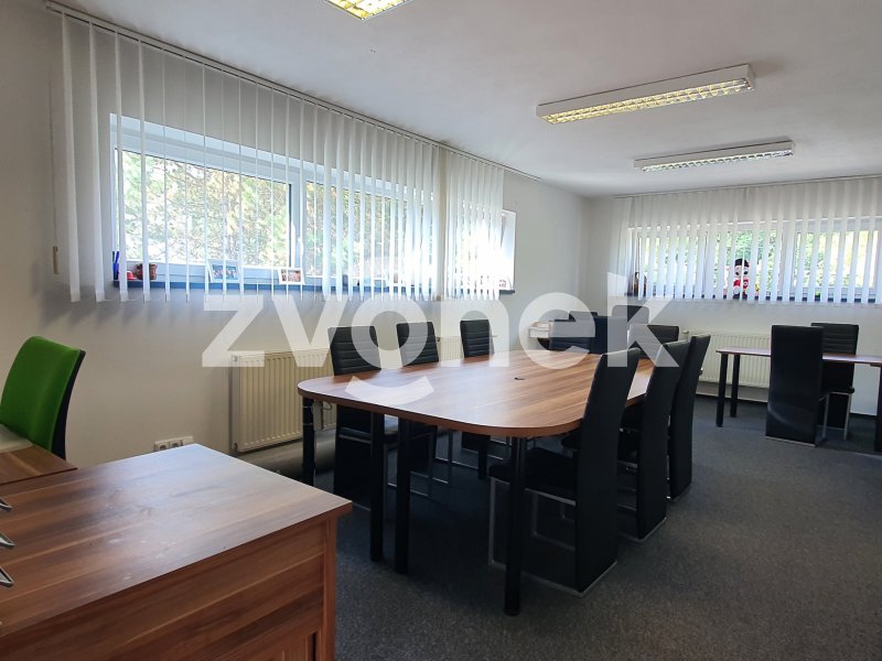 Pronájem kancelářských prostor ve Zlíně, 90 m2