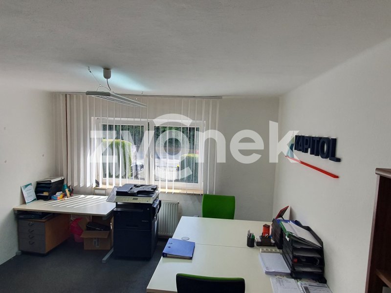 Pronájem kancelářských prostor ve Zlíně, 90 m2