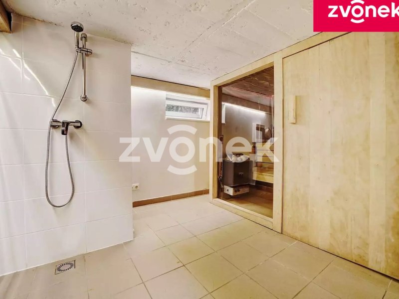 Rodinný dům Zlín - Kostelec, klid přírody a město na dosah!