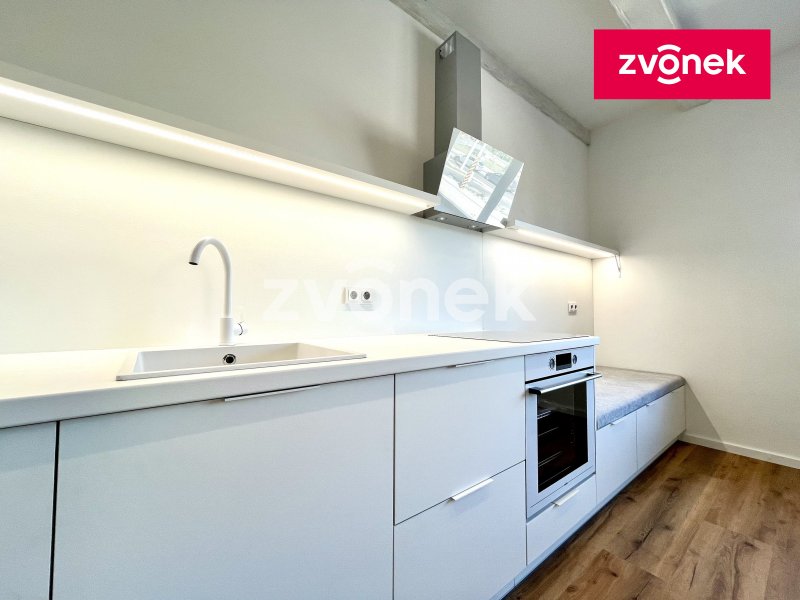 Pronájem bytu 2+kk po rekonstrukci, Pančava, Zlín
