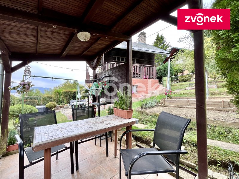 Chata s pozemkem 382m², Zlín,Prštné