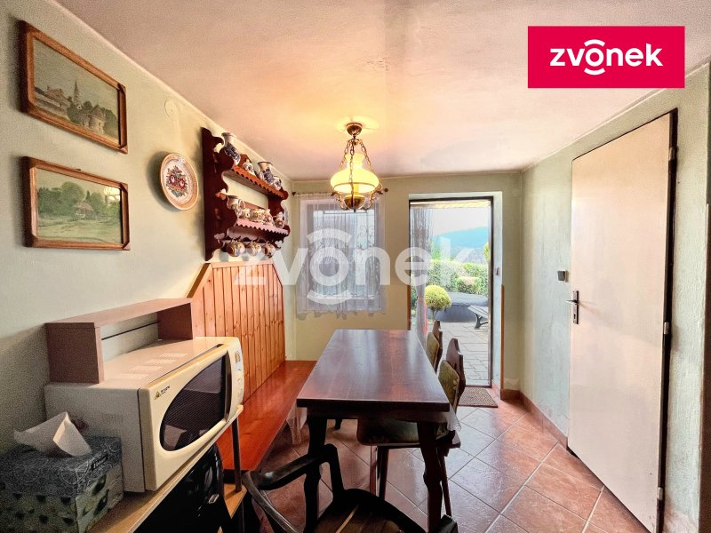 Chata s pozemkem 382m², Zlín,Prštné