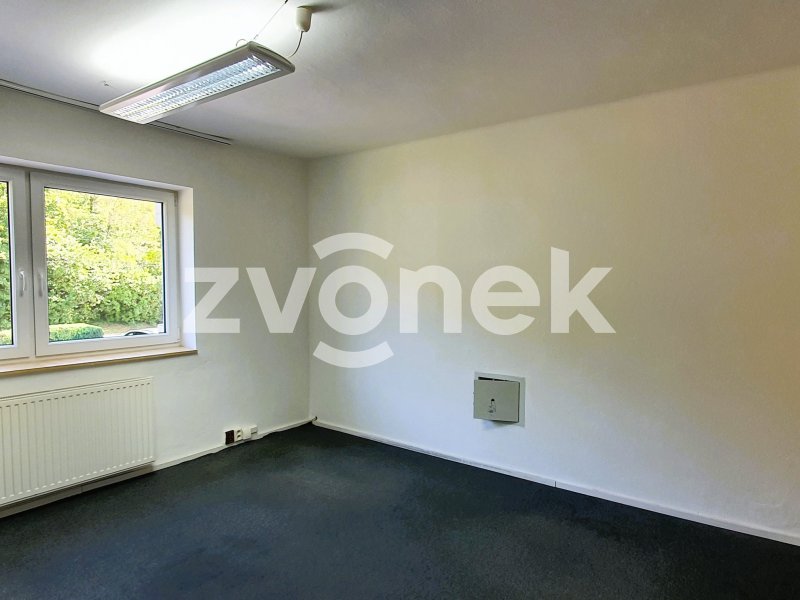 Pronájem kancelářských prostor ve Zlíně, 90 m2