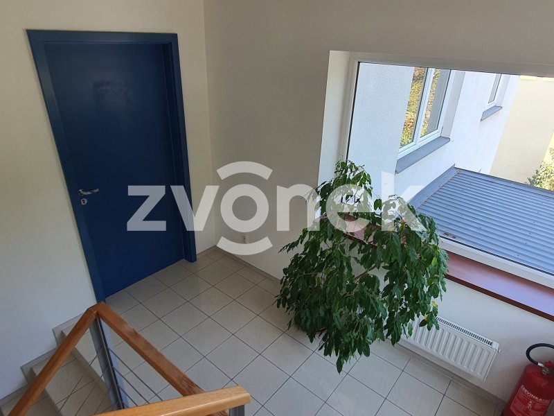 Pronájem kancelářských prostor ve Zlíně, 90 m2