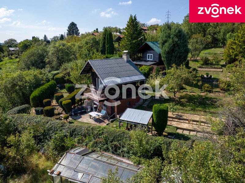 Chata s pozemkem 382m², Zlín- Prštné