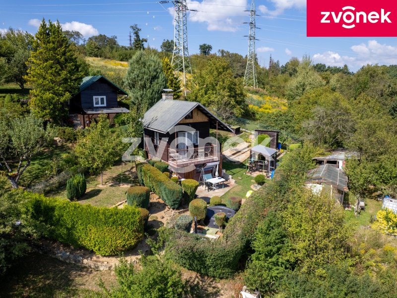 Chata s pozemkem 382m², Zlín- Prštné
