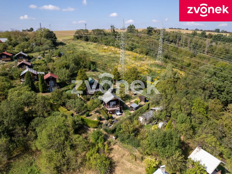Chata s pozemkem 382m², Zlín- Prštné