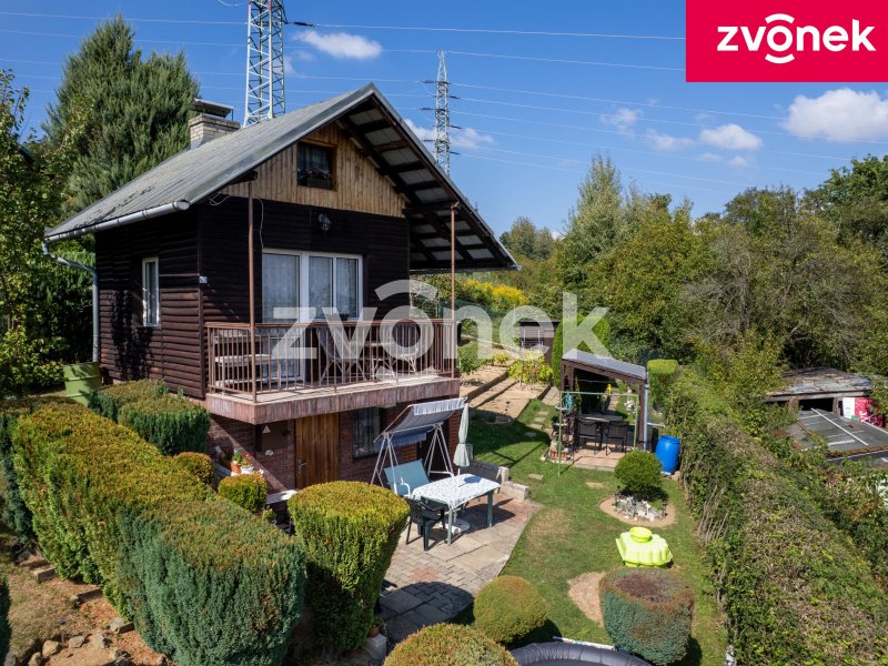 Chata s pozemkem 382m², Zlín- Prštné