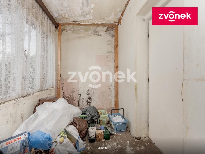 Prodej baťovského půldomku v původním stavu – možnost rekonstrukce dle vlastních představ