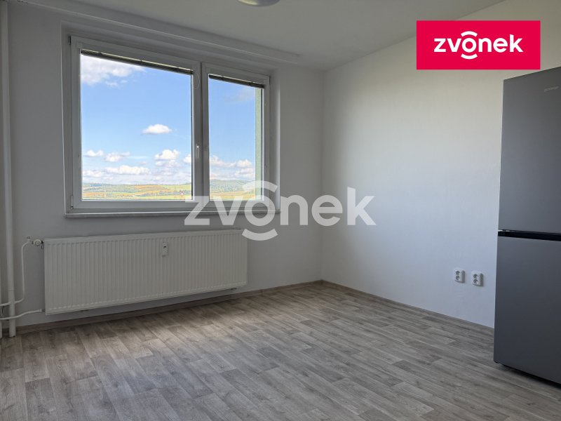 Kompletně rekonstruovaný byt 1+1/2+kk, Otrokovice