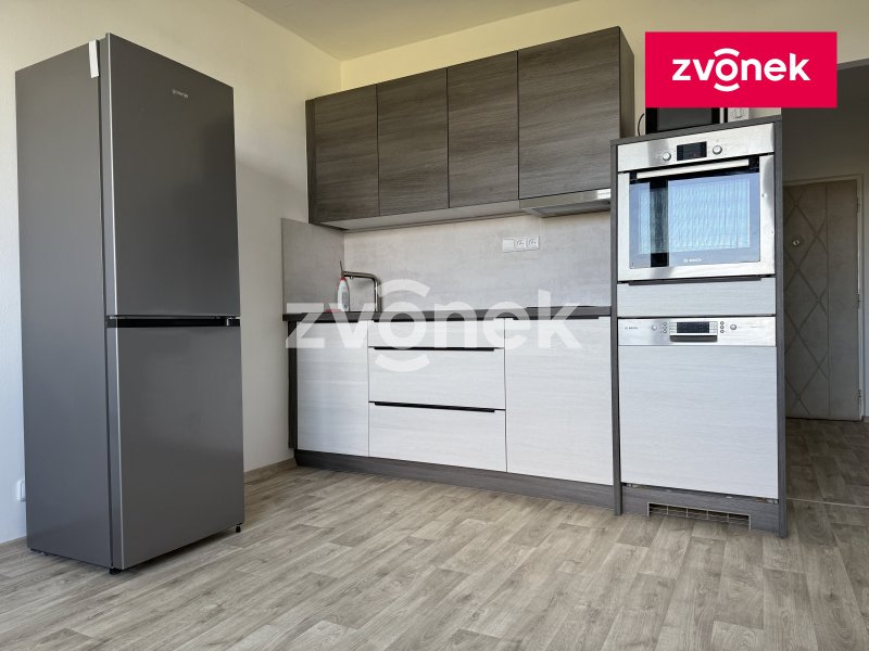 Kompletně rekonstruovaný byt 1+1/2+kk, Otrokovice