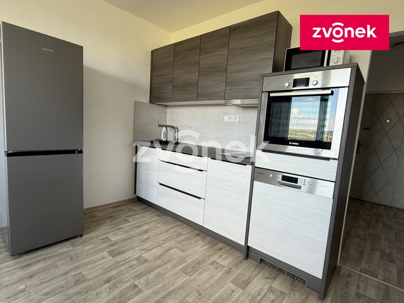 Kompletně rekonstruovaný byt 1+1/2+kk, Otrokovice