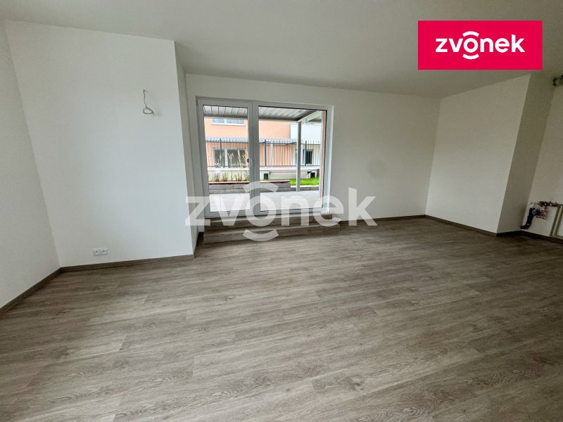 Nový byt 3+kk s terasou a zahrádkou, Nad Stráněmi
