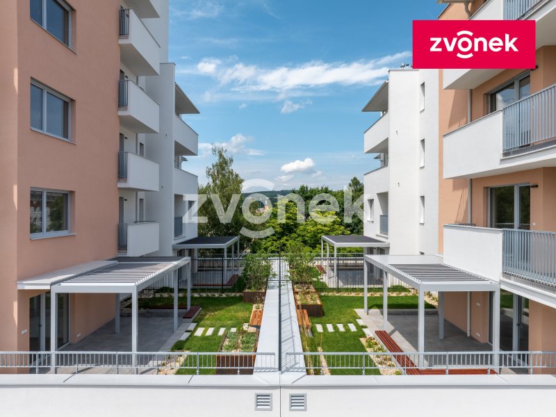 Nový byt 3+kk s terasou a zahrádkou, Nad Stráněmi