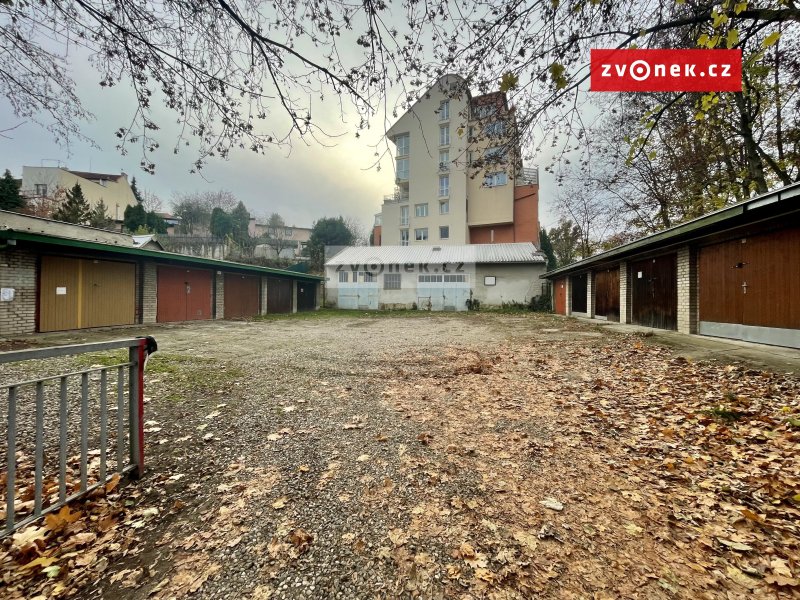 Pronájem garáže Zlín, Na Požáře, poblíž centra, od 1.11.2025