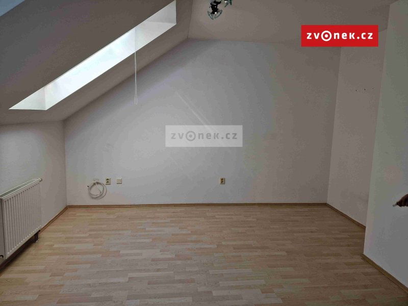 Pronájem bytu 1+kk ve Štěpnicích.