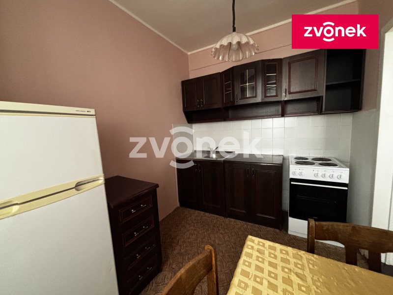 Pronájem 1+kk s krásným výhledem – Jižní Svahy, ul. Česká, Zlín