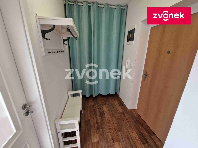 Pronájem bytu 2+kk s garáží v loklitě Kasárna.