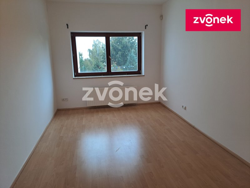 Pronájem lůžek pro skupinu studentů v domě 4 + kk