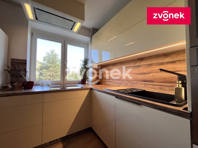 Pronájem 2+1, 60m², Štefánikova, Zlín