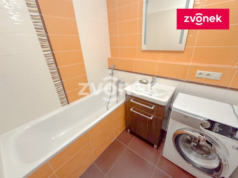 2+kk Zlín - Na Honech, vybavený, terasa, garáž, ihned