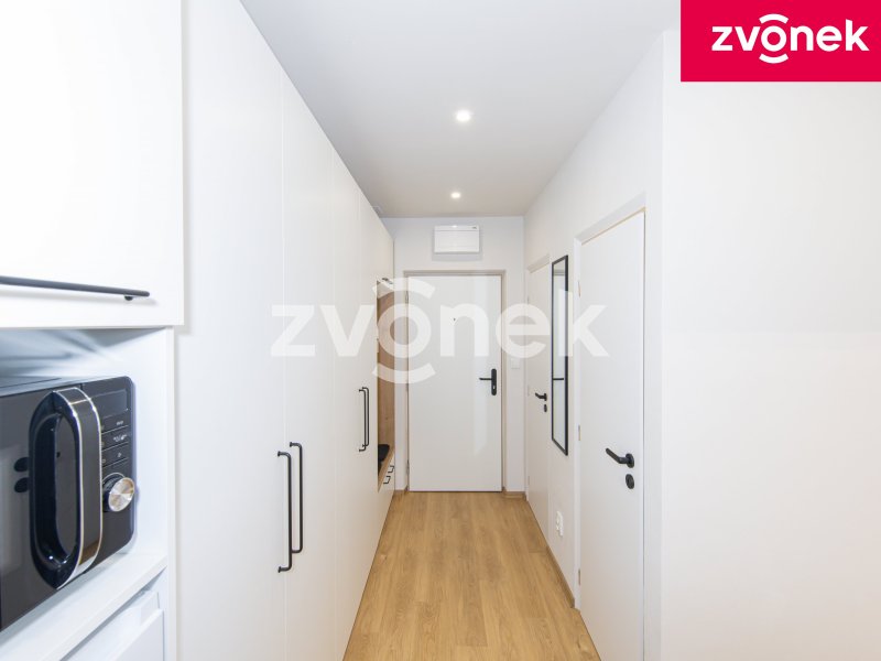 Pronájem bytu 1+kk Vsetín - Luh