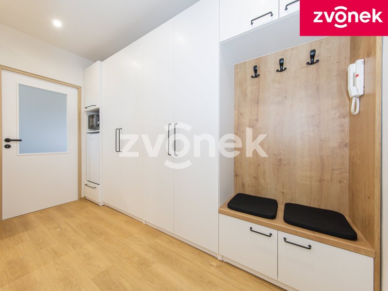 Pronájem bytu 1+kk Vsetín - Luh