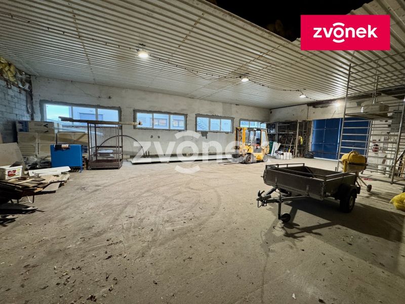 Pronájem skladu 220 m², Zlín - Prštné