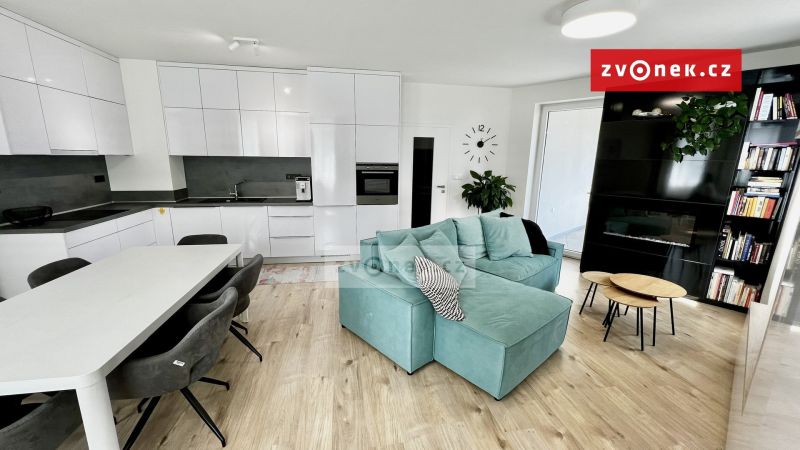 Byt 2+kk Malenovice, parkovací stání