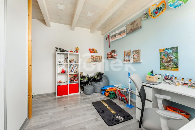 Prodej rodinného domu 4+kk, 191 m², Zádveřice-Raková