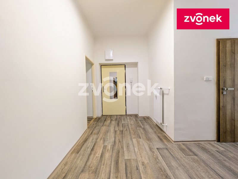 Pronájem bytu 2+1 Na Kamencoch