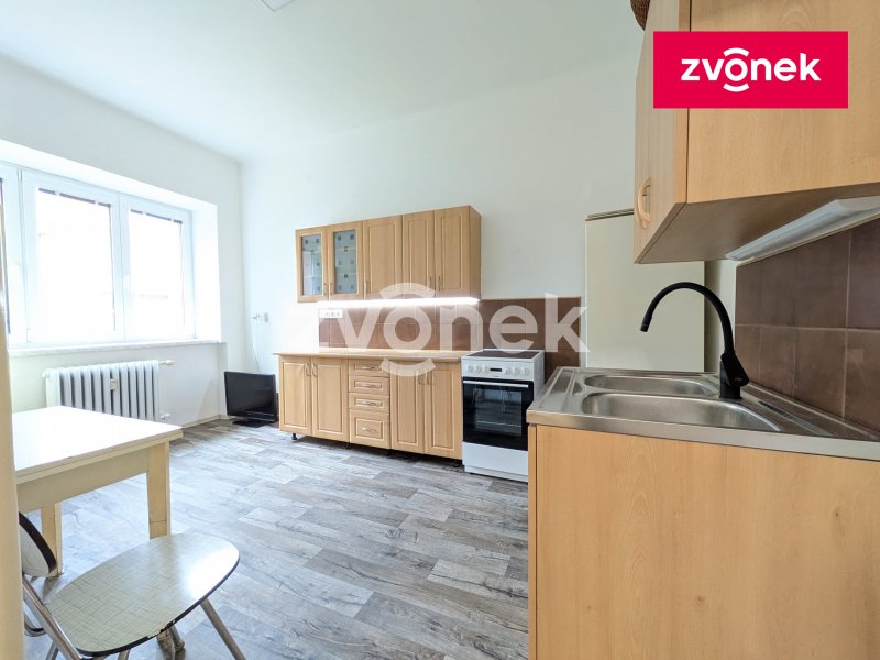 Pronájem bytu 2+1 Na Kamencoch
