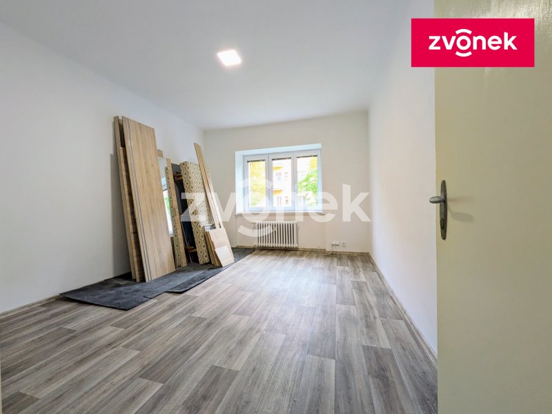 Pronájem bytu 2+1 Na Kamencoch
