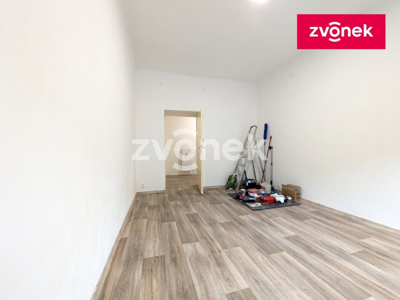Pronájem bytu 2+1 Na Kamencoch