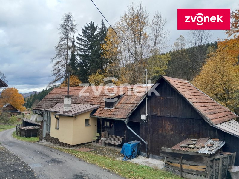 Stavební pozemek Huslenky - Černé