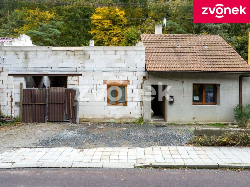 Investiční příležitost nebo vlastní bydlení: RD s projektem, povolením a rozběhnutou rekonstrukcí – Jaroslavice u Zlína